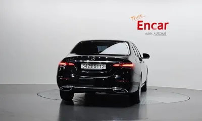 Mercedes-Benz E-Class 2021, 53113 км, за 21202.57 USD