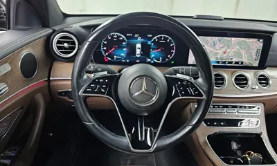 Mercedes-Benz E-Class 2021, 53113 км, за 21012.25 USD - фото 13