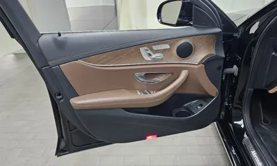 Mercedes-Benz E-Class 2021, 53113 км, за 21012.25 USD - фото 24