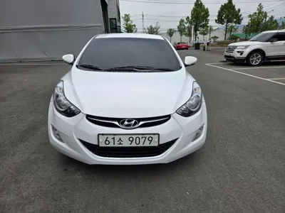 Hyundai Avante · 2014 год