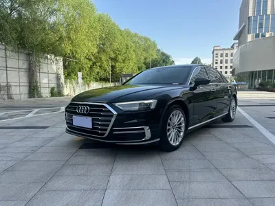 Audi A8 · 2020 год