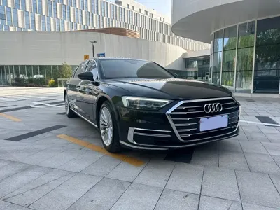 Audi A8 2020, 120000 км, за 44238.23 USD