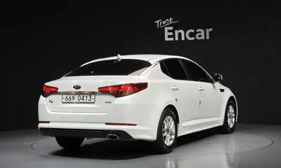 Kia K5 2013, 135020 км, за 2756.99 USD