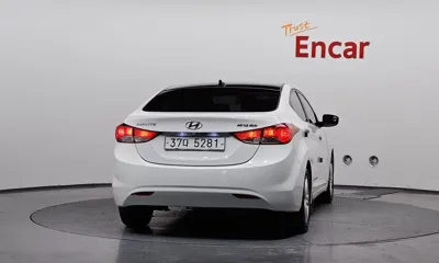 Hyundai Avante 2012, 74986 км, за 3575.37 USD