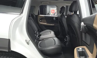 MINI Countryman 2018, 79747 км, за 10906.94 USD - фото 12