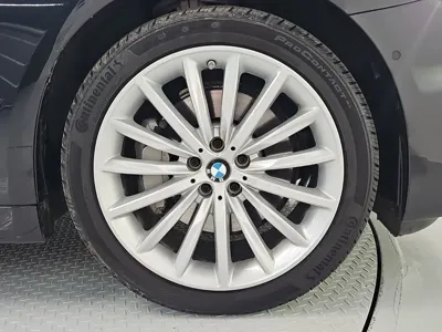 BMW 5-Series 2023, 20933 км, за 26002.72 USD
