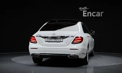 Mercedes-Benz E-Class 2019, 119607 км, за 15747.67 USD