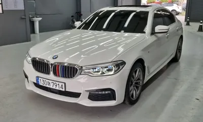 BMW 5-Series · 2018 год