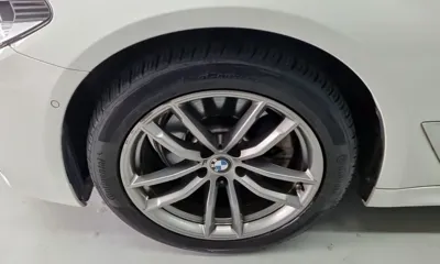 BMW 5-Series 2018, 91214 км, за 20195.45 USD