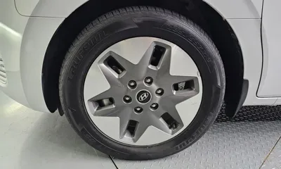 Hyundai Staria 2023, 100411 км, за 16673.23 USD
