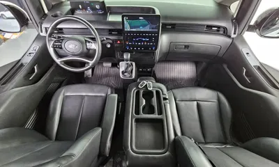 Hyundai Staria 2023, 100411 км, за 16673.23 USD - фото 7