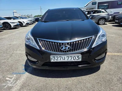 Hyundai Grandeur 2014, 181865 км, за 3688.61 USD