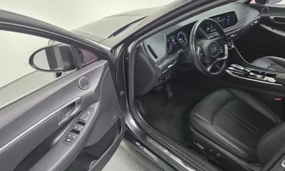 Hyundai Sonata 2021, 71035 км, за 11636.22 USD - фото 11