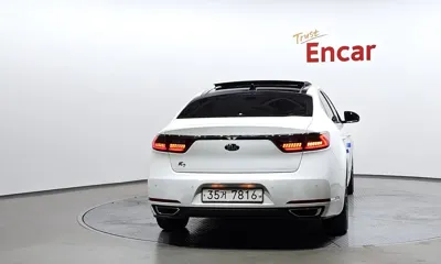 Kia K7 2017, 110807 км, за 9655.8 USD