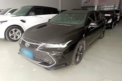 Toyota Avalon · 2022 год