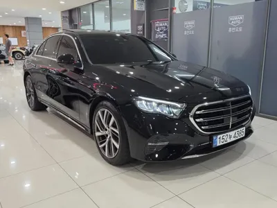 Mercedes-Benz E-Class · 2025 год