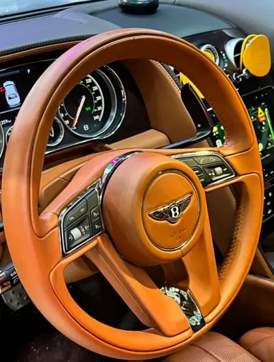Bentley Flying Spur 2016, 125000 км, за 36103.45 USD