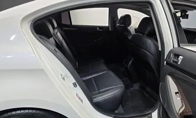 Kia K7 2016, 57364 км, за 6739.35 USD - фото 12
