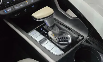 Hyundai Avante 2023, 106338 км, за 10168.05 USD - фото 9