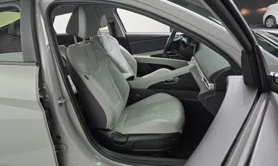 Hyundai Avante 2023, 106338 км, за 10168.05 USD - фото 11