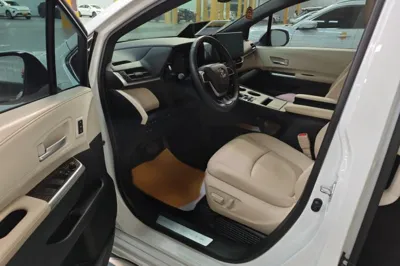 Toyota Granvia 2023, 43000 км, за 36139 USD - фото 18