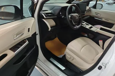 Toyota Granvia 2023, 43000 км, за 36139 USD - фото 19