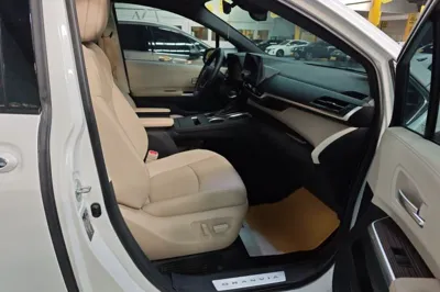 Toyota Granvia 2023, 43000 км, за 36139 USD - фото 20
