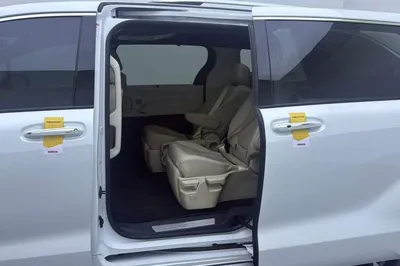 Toyota Granvia 2023, 43000 км, за 36139 USD - фото 27