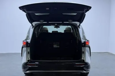 Toyota Granvia 2023, 43000 км, за 36139 USD - фото 29
