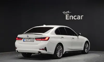 BMW 3-Series 2020, 88824 км, за 16221.51 USD
