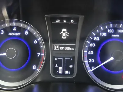 Hyundai Grandeur 2016, 191686 км, за 2930.26 USD - фото 6
