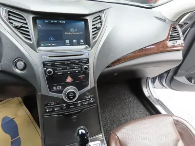 Hyundai Grandeur 2016, 191686 км, за 2930.26 USD - фото 7