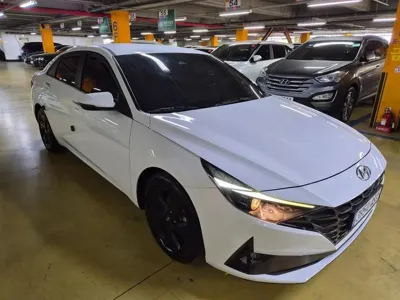 Hyundai Avante · 2023 год