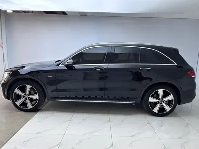 Mercedes-Benz GLC 2022, 42000 км, за 31072.55 USD
