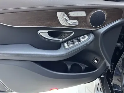 Mercedes-Benz GLC 2022, 42000 км, за 31072.55 USD - фото 12