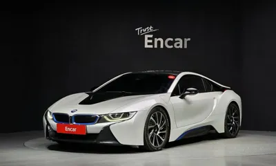 BMW i8 · 2016 год