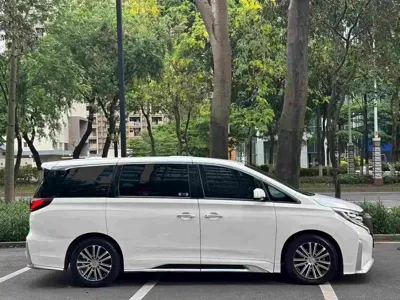 GAC Motor Trumpchi M8 2021, 100000 км, за 13949.11 USD