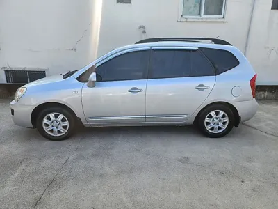 Kia Carens 2010, 160617 км, за 2450.33 USD