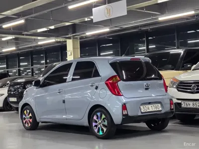Kia Morning 2016, 128345 км, за 3441.32 USD