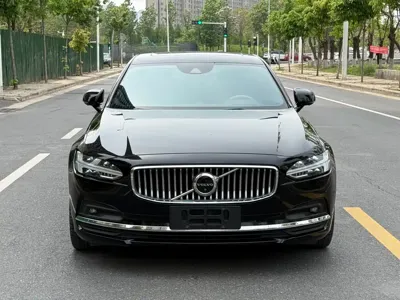 Volvo S90 2021, 50000 км, за 20423.38 USD