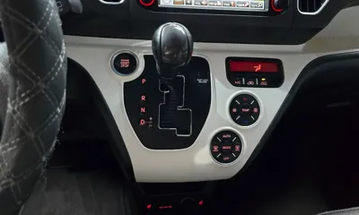 Kia Ray 2012, 130218 км, за 4098.36 USD - фото 9