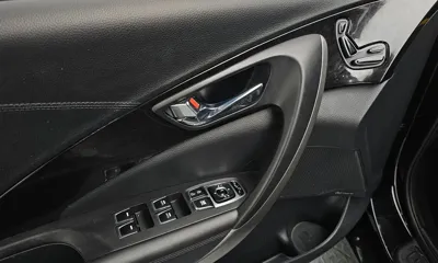 Hyundai Grandeur 2017, 130248 км, за 6236.05 USD - фото 17