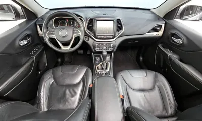 Jeep Cherokee 2015, 117351 км, за 5189.17 USD - фото 7
