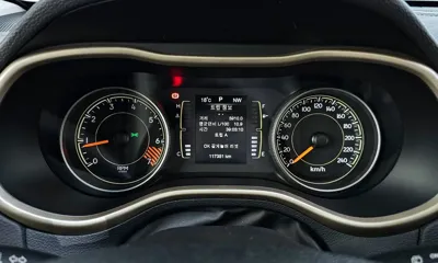Jeep Cherokee 2015, 117351 км, за 5189.17 USD - фото 8
