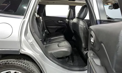 Jeep Cherokee 2015, 117351 км, за 5189.17 USD - фото 12