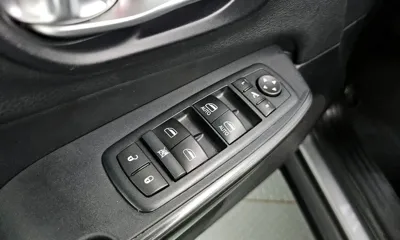 Jeep Cherokee 2015, 117351 км, за 5189.17 USD - фото 18