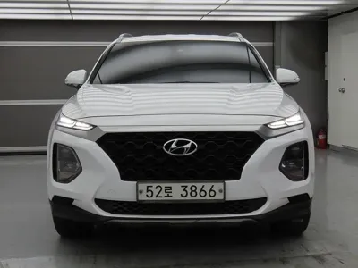 Hyundai Santafe 2019, 84866 км, за 11648.23 USD