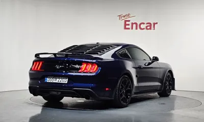 Ford Mustang 2019, 77158 км, за 14977.21 USD