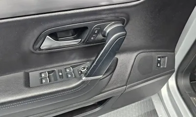 Volkswagen CC 2015, 180637 км, за 4164.47 USD - фото 14