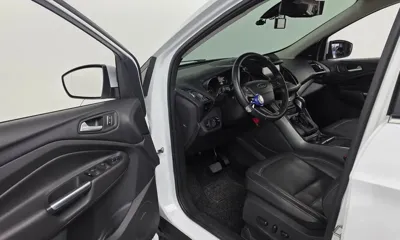 Ford Kuga 2017, 132900 км, за 4560.26 USD - фото 10